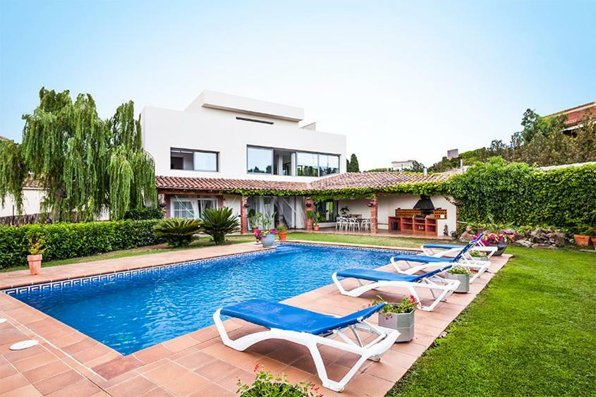 Villa Garriguella Luaran gambar