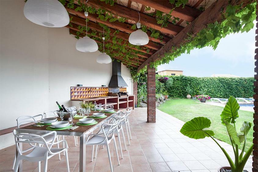 Villa Garriguella Luaran gambar